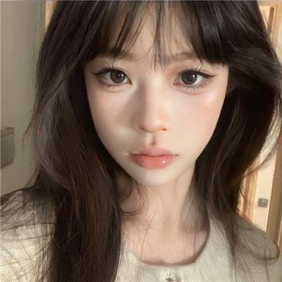 捆著你,困著我